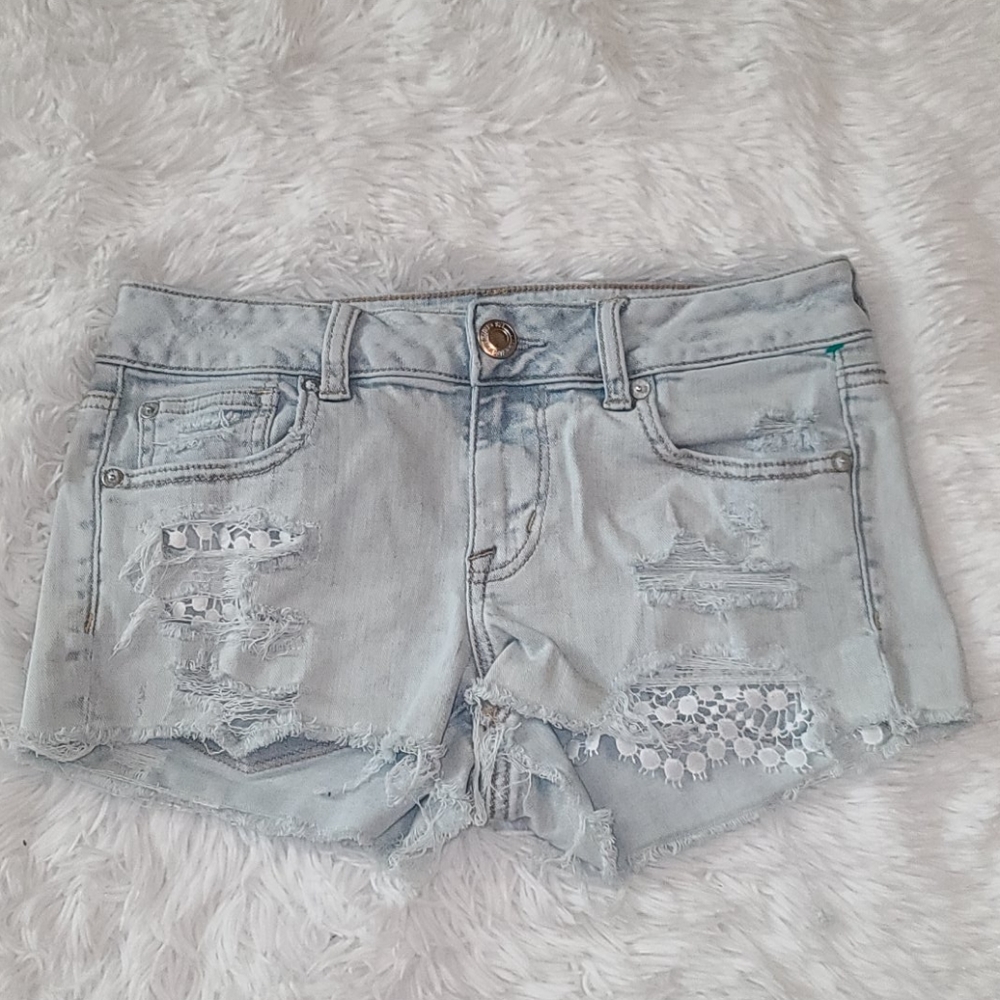 American Eagle | shortie distressed shorts | Sz 4